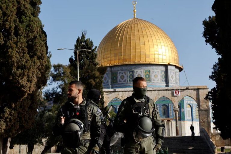 Al-Aqsa Mosque raid: How a night of worship became a night of Israeli brutality