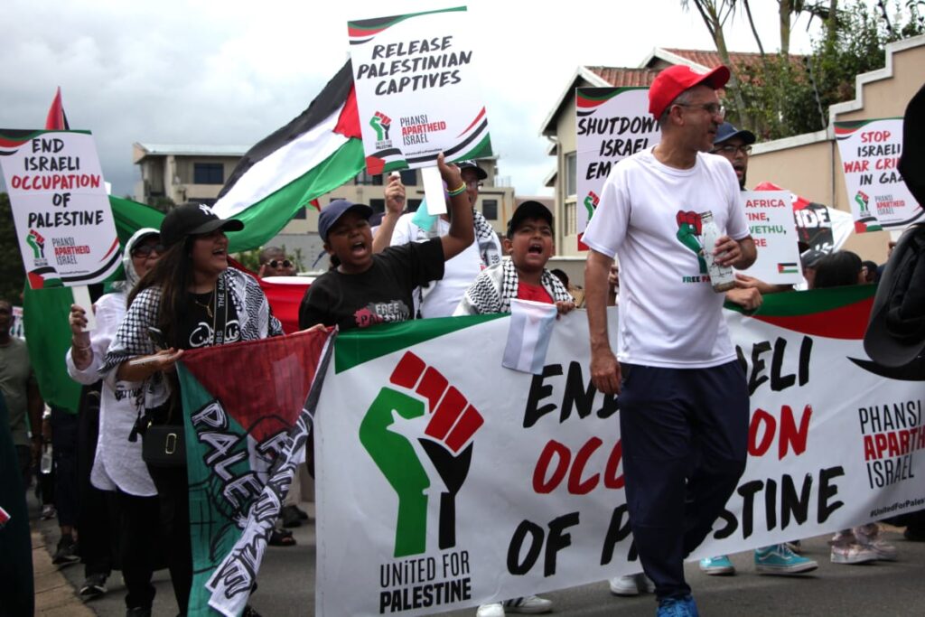 Durban children ‘walk for Gaza’