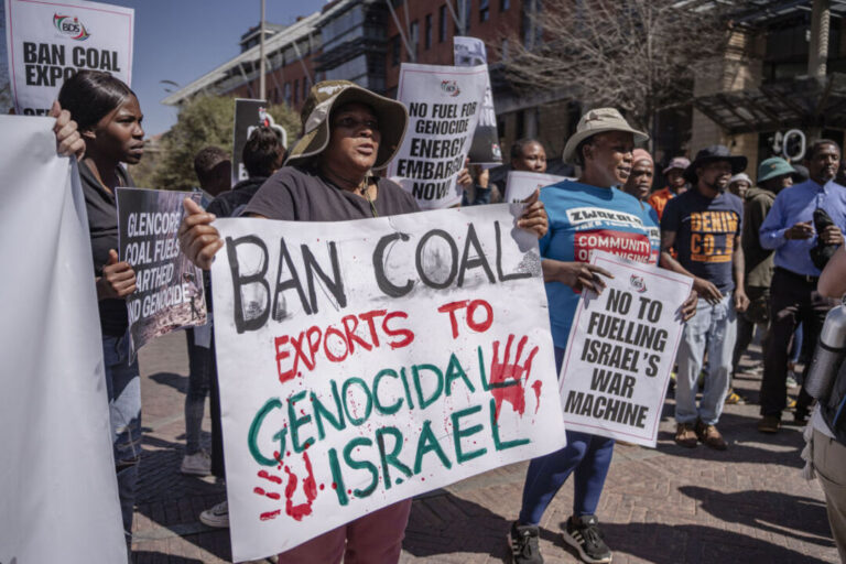 Protest in Johannesburg demanding coal embargo on Israel