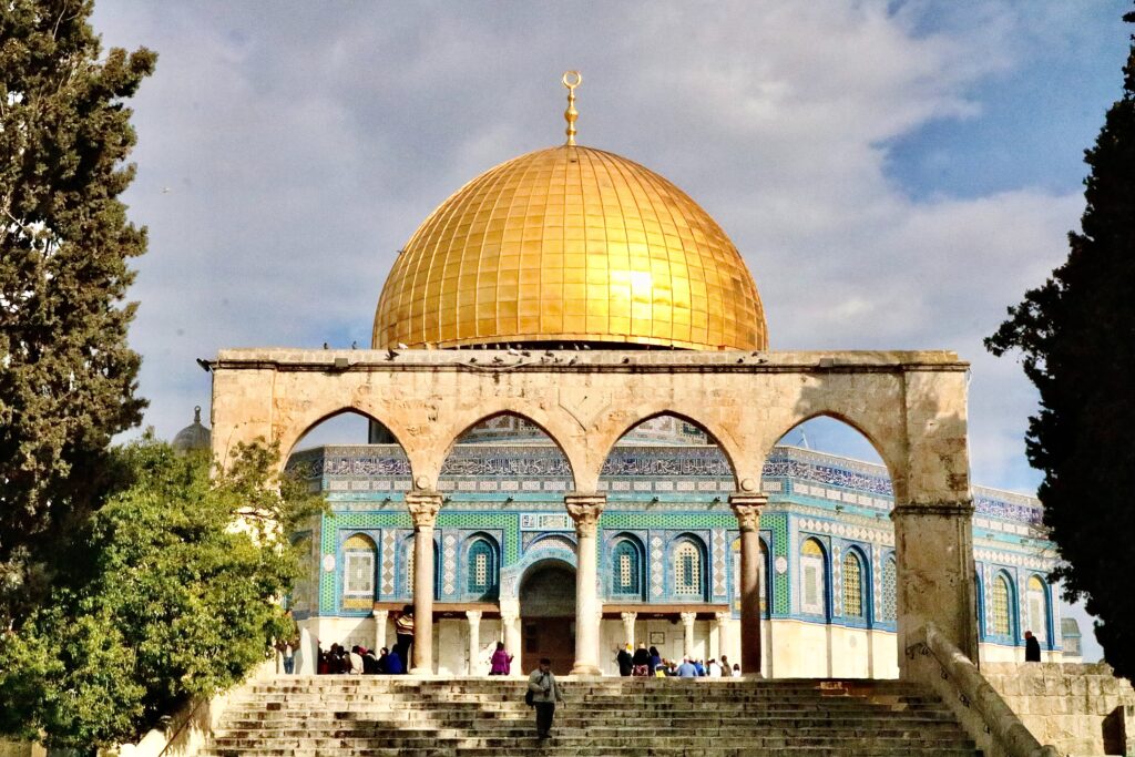 Al-Aqsa cries in the last 10 nights